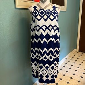 Crown & Ivy Navy Blue and White Sleeveless Shift Dress